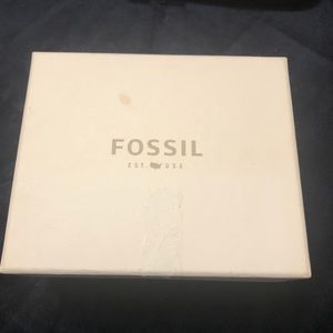 Fossil watch with extra straps